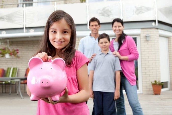 Enseñar niños ahorrar dinero