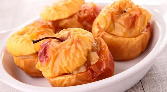 Receta para hacer con niños Manzanas asadas