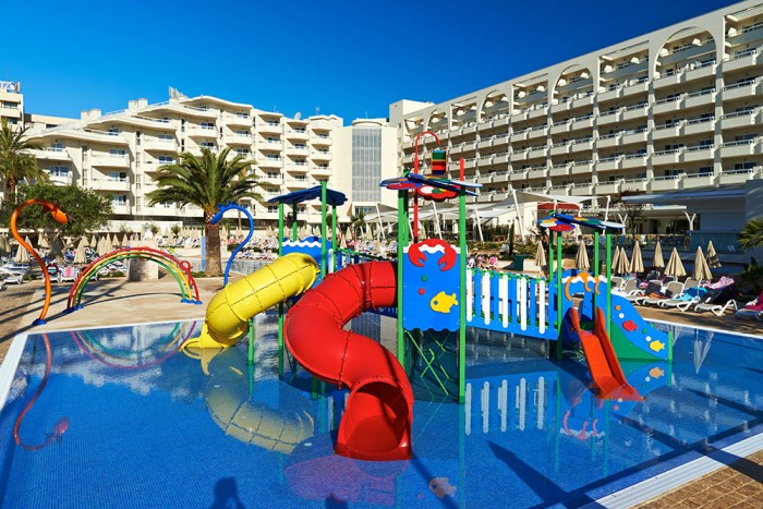 Hotel para niños Coma Gran Aparthotel en Mallorca