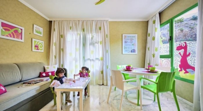 Hotel Holiday Palace, en Benalmádena, Málaga, Andalucía Hotel temático Holiday World RIWO, en Benalmádena, Málaga, Andalucía