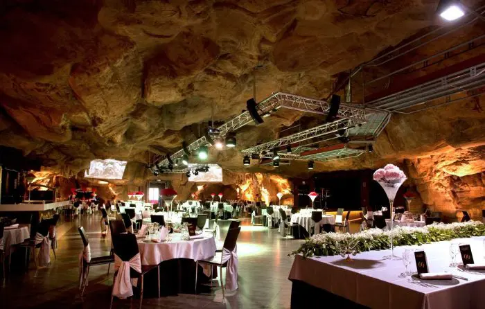 Restaurante temático Coco Atapuerca, en Cardeñajimeno, Burgos