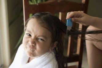 Cómo eliminar los piojos en los niños de forma natural