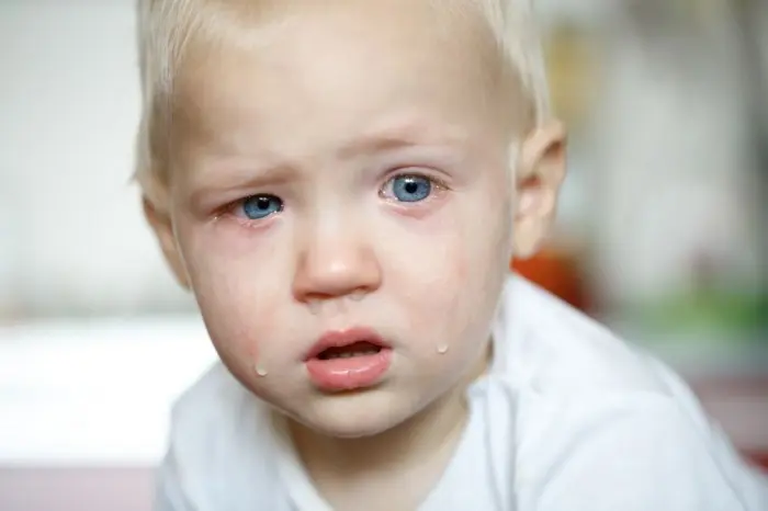 ¿Es bueno dejar llorar a los niños?