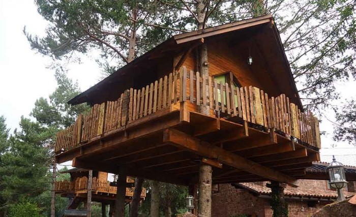 Apartahotel rural Xalet de Prades (casa en arbol), en Prades, Tarragona, Cataluña Apartahotel rural Xalet de Prades (casa en arbol), en Prades, Tarragona, Cataluña
