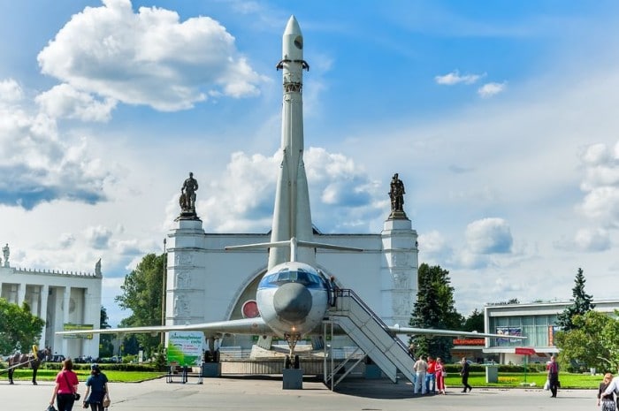Cohete soviético en el Museo de la Cosmonáutica en Moscú, Rusia