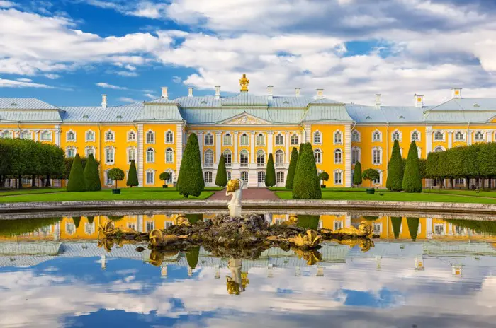 Palacio de Peterhof, San Petersburgo, Rusia
