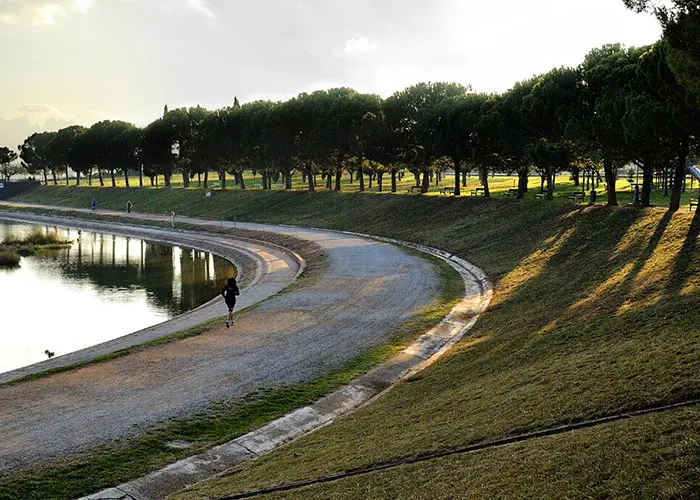 Parque de la Aguja en Manresa, a las afueras de Barcelona