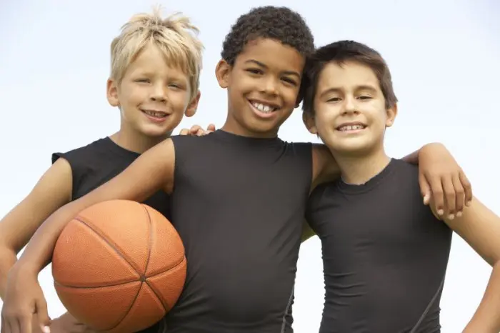 Beneficios del baloncesto para los niños