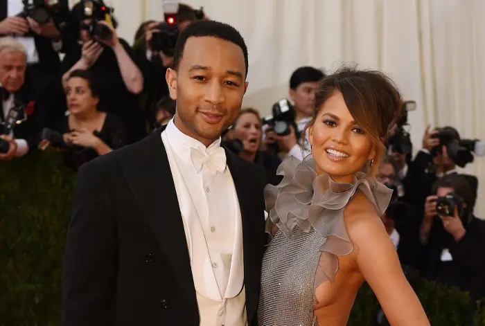 Chrissy Teigen y John Legend