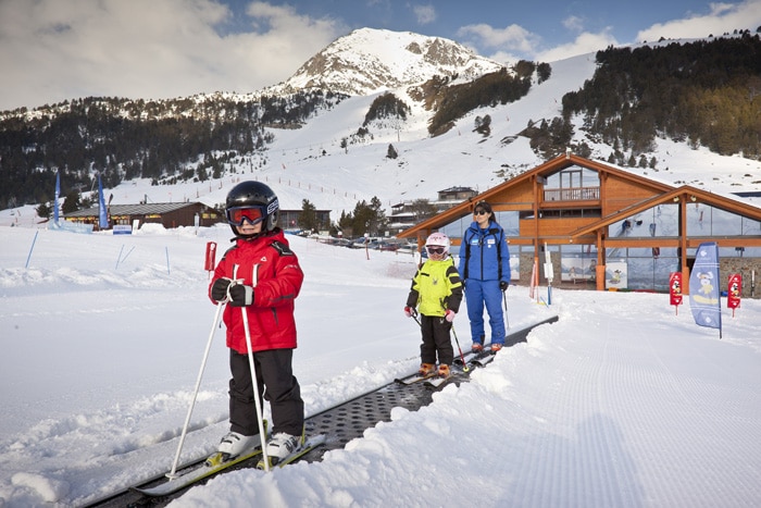 Escuela de esquí para familias y niños de Grandvalira, en Andorra
