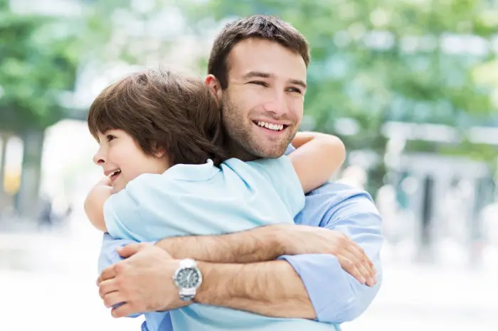 Los padres deben aprender a comunicarse de forma cariñosa y siempre desde el respeto con sus hijos