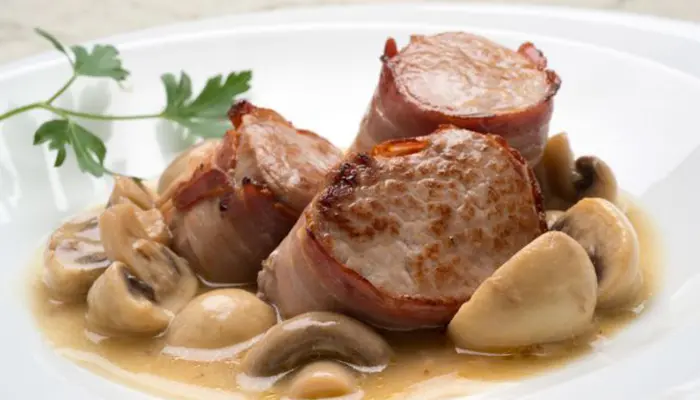 Receta de Lomo de cerdo al vino con champiñones para Navidad