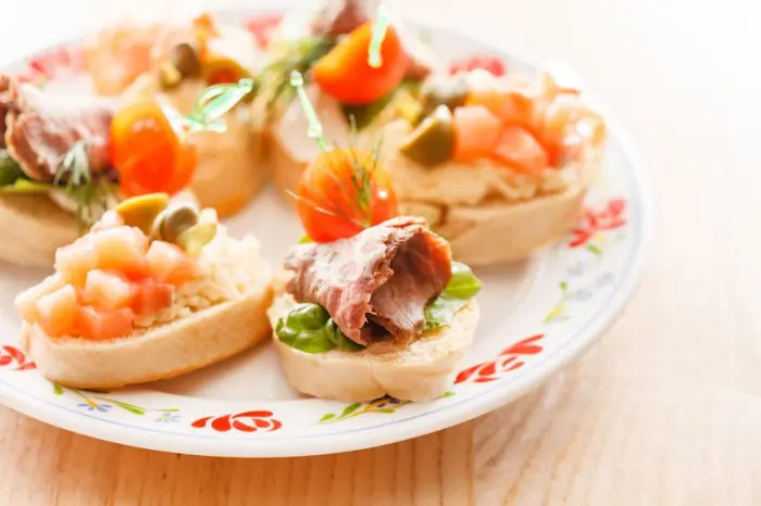 Recetas de canapés para Navidad paso a paso