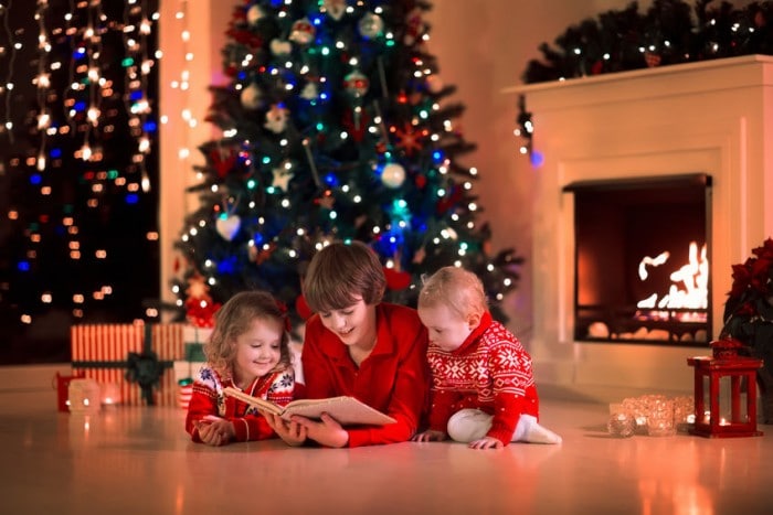 Ley de los 4 regalos navideños para los niños