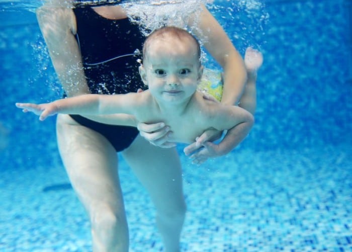Beneficios de la natación para bebés y niños