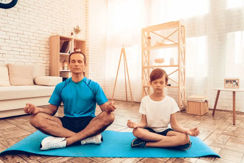Yoga infantil beneficios