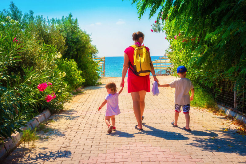Vacaciones con niños España: ir en 2023? Etapa Infantil