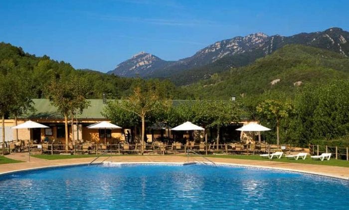 Camping Bassegoda Park, en Albanya, Girona, España
