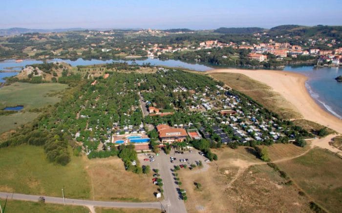 Camping Playa Joyel, en Noja, Cantabria, España