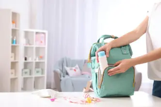 Lista de nacimiento con las cosas para bebés recién nacidos