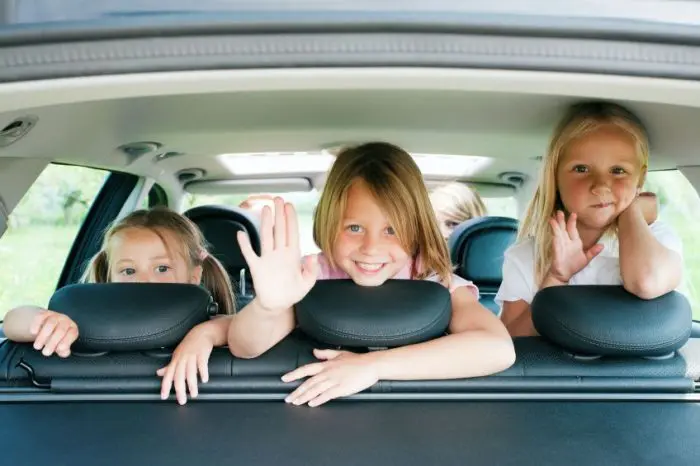 Viajar en coche con niños 