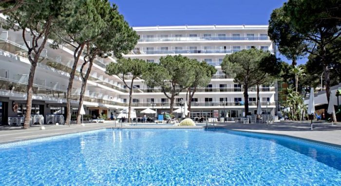 Hotel Oasis Park, en Salou, Costa Dorada, Tarragona