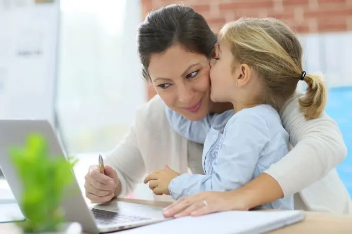 Madres trabajadoras, hijos exitosos