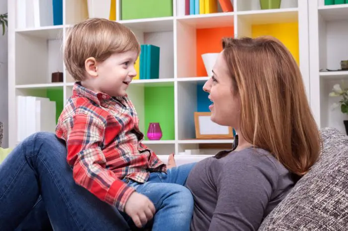 Qué hacer cuando tus hijos te pillan en la cama