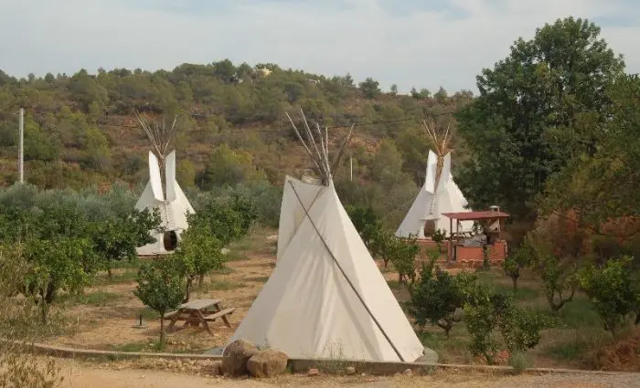 Hotel Tipi Indio en Campo Pedralba, en Valencia