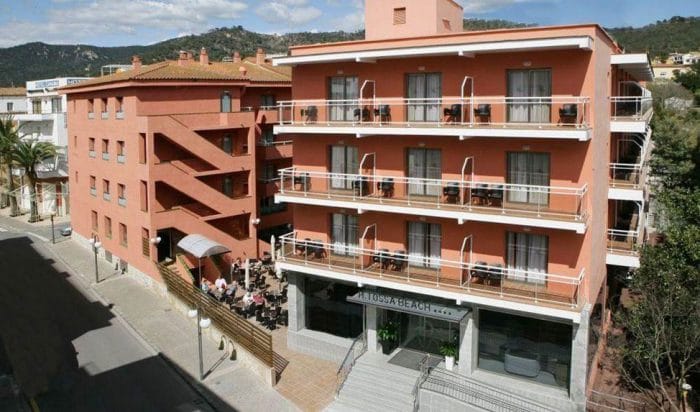 Hotel todo incluido Tossa Beach Center, en Tossa de Mar, Girona