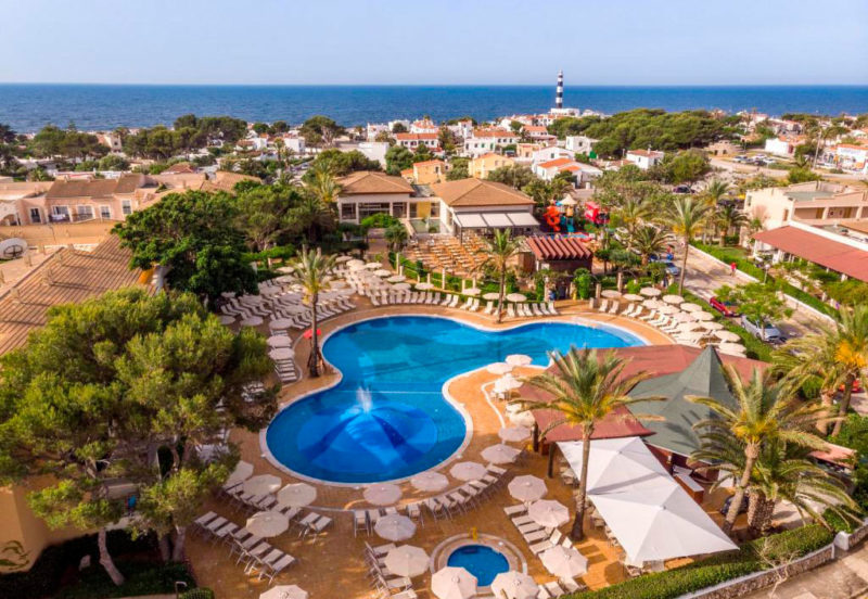 Hotel Zafiro Menorca, en Cala en Bosc, Menorca