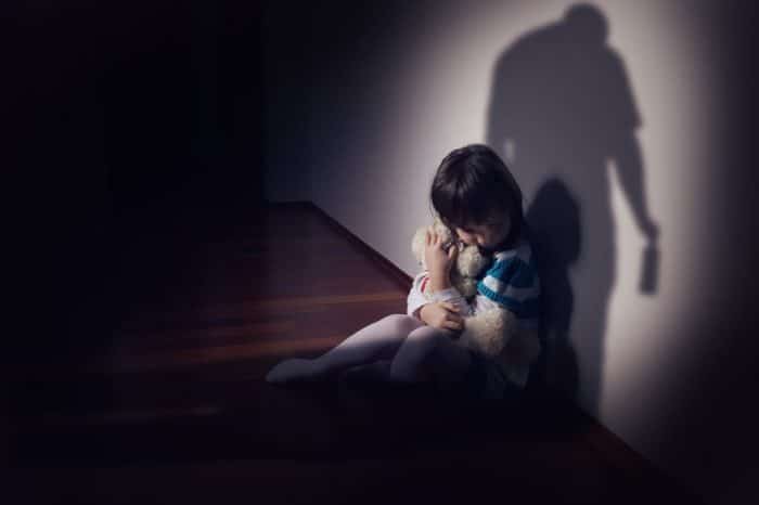 Los niños aprenden la violencia