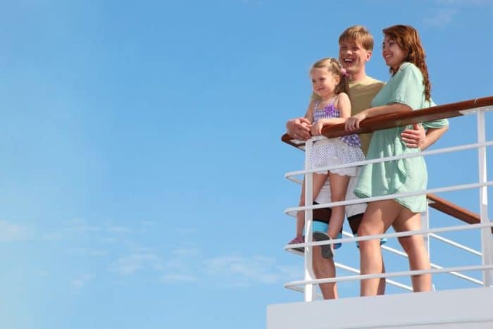 Organizar un viaje familiar en crucero por el Mediterráneo