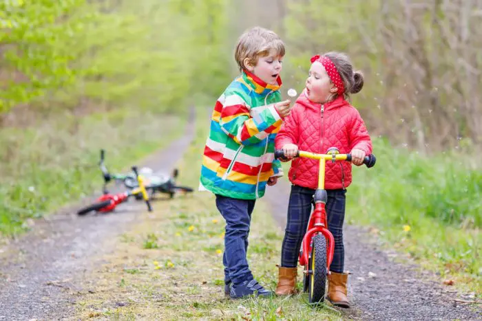 Enseñar niños disfrutar emociones