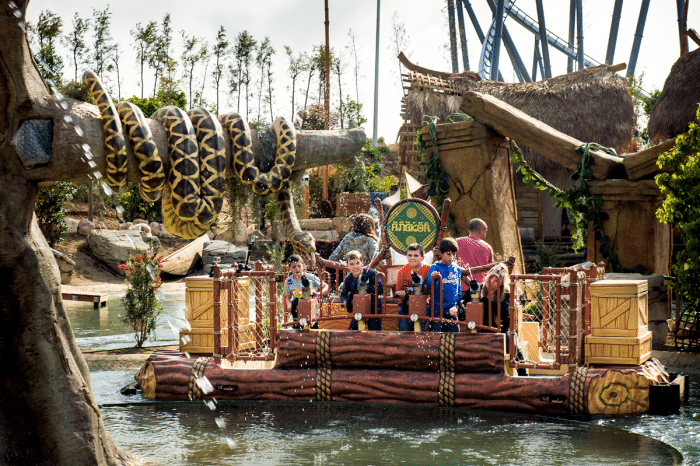 Parque de atracciones PortAventura World, en Salou, Tarragona, España