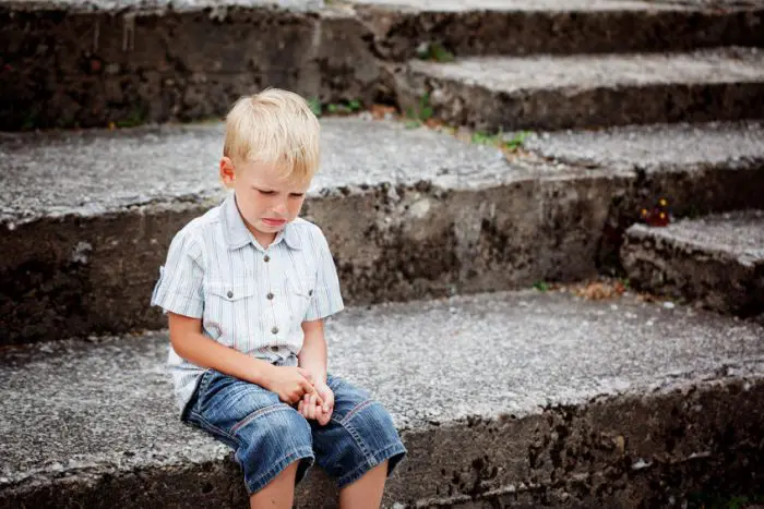 Cómo enseñar a los niños y adolescentes a tratar los conflictos