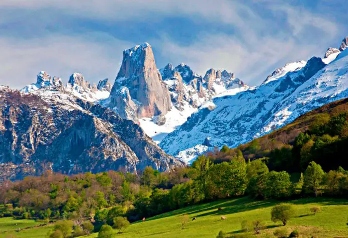 Parque Nacional Picos de Europa, entre las provincias de Asturias, León y Cantabria