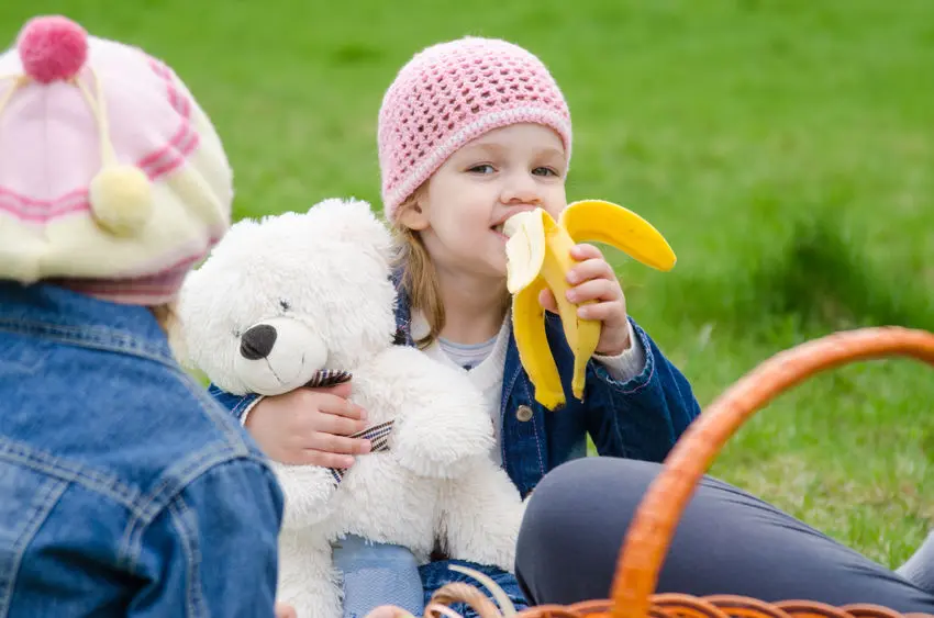 El plátano: Un alimento que no debe faltar en la dieta infantil