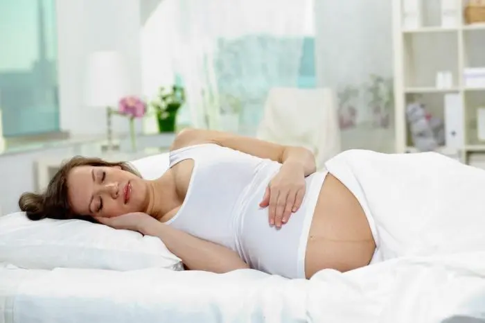 Cambios y síntomas durante el sexto mes de embarazo