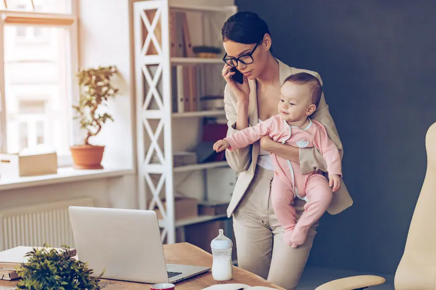 Cómo una madre puede encontrar equilibrio entre el trabajo y la familia