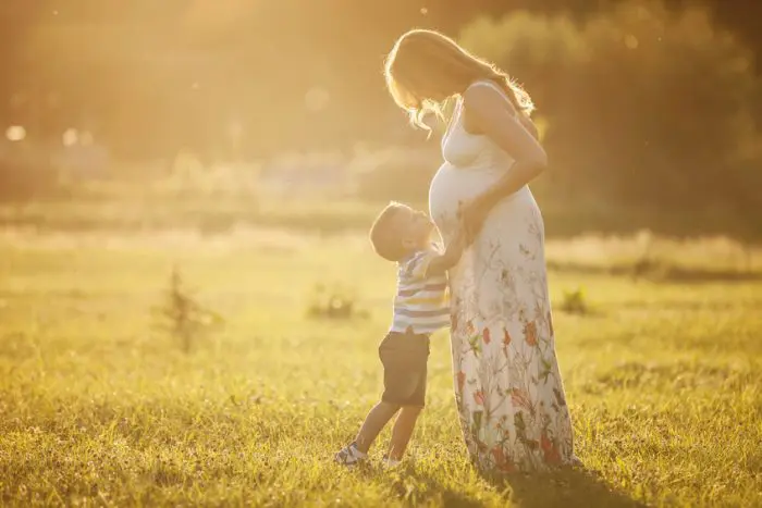 Cómo preparar al niño para recibir a su nuevo hermanito