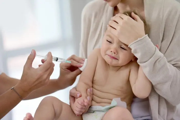 Vacunar a los niños, si o no