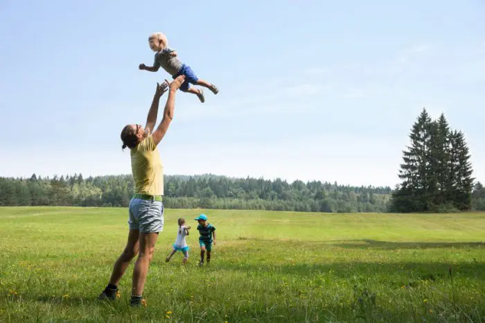 Ventajas y desventajas de tener tres, cuatro o más hijos