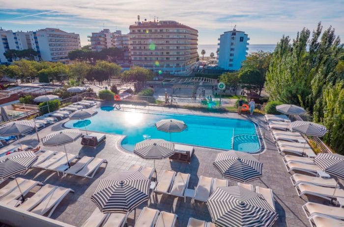 Hotel Checkin Sirius, en Santa Susanna, Barcelona