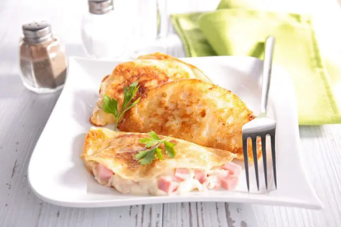 Receta rápida de Crepes rellenas de queso y beicon