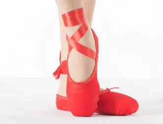 Las zapatillas rojas cuento