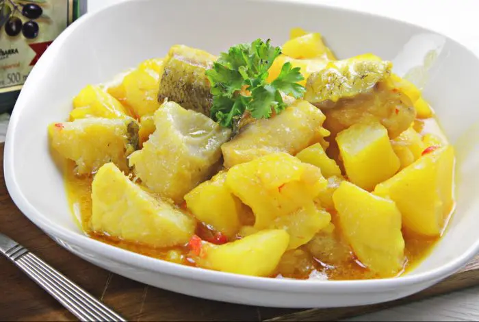 Receta rápida y fácil de Patatas con bacalao
