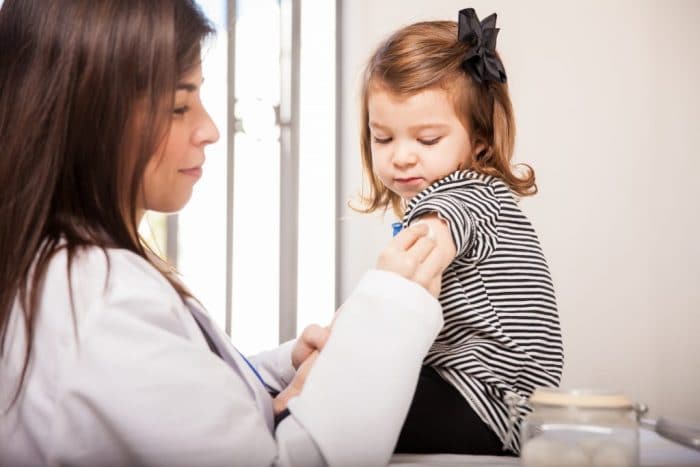 vacuna meningitis c efectos secundarios