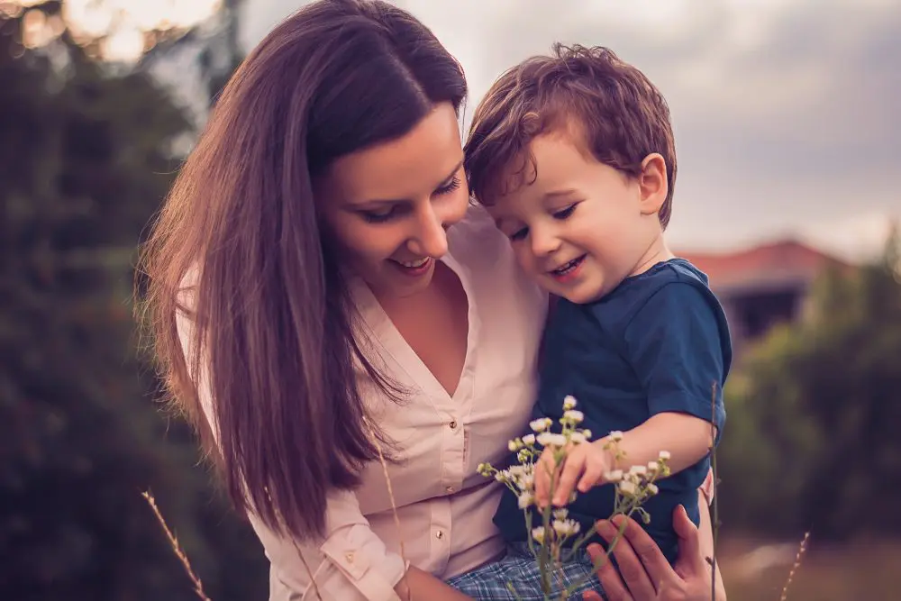 Si eres madre de un niño, deja de buscar: ya has encontrado a tu príncipe azul