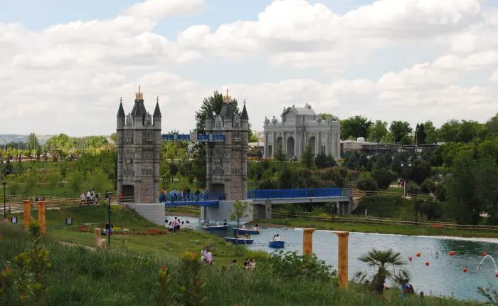 Viajes niños Parque Europa, en Madrid